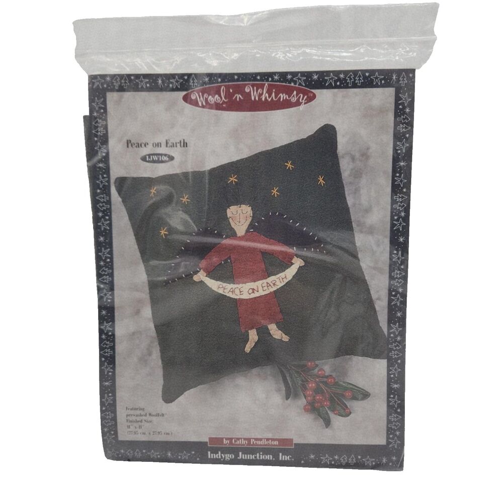 Wool 'n Whimsy Primitive Christmas Pillow Kit Peace on Earth IJW106 NEW